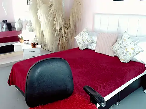 nathalialoes1 online show from 11-19-25, 06:52