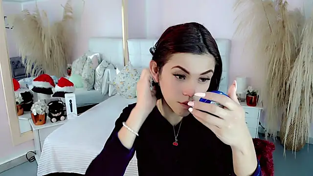 nathalialoes1 online show from 12-16-25, 05:33