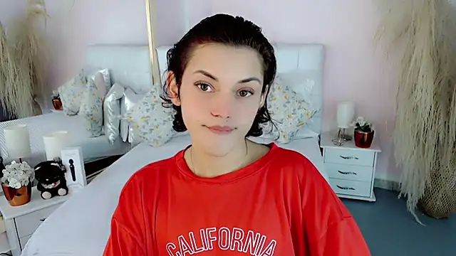 nathalialoes1 online show from 12-14-25, 06:13