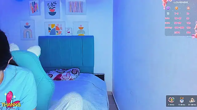 milk candy18 online show from 12-18-25, 10:41