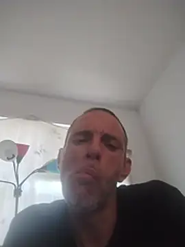 Snapshot of jarjar83 chatting on 06-13-26, 01:31 jarjar83 online show from 06-13-26, 01:31