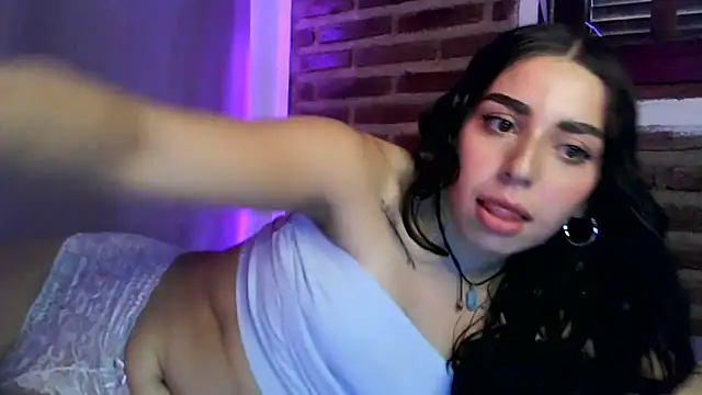 sweetbrunette22 online show from 11-28-25, 06:19