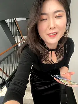 xtt1689999 online show from 10-31-25, 03:25