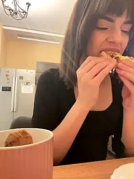 Miranda Kerry online show from 10-17-25, 06:39