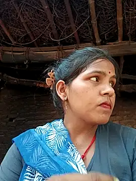 Snapshot of Cut_rajbati chatting on 06-18-26, 07:40 Cut rajbati online show from 06-18-26, 07:40