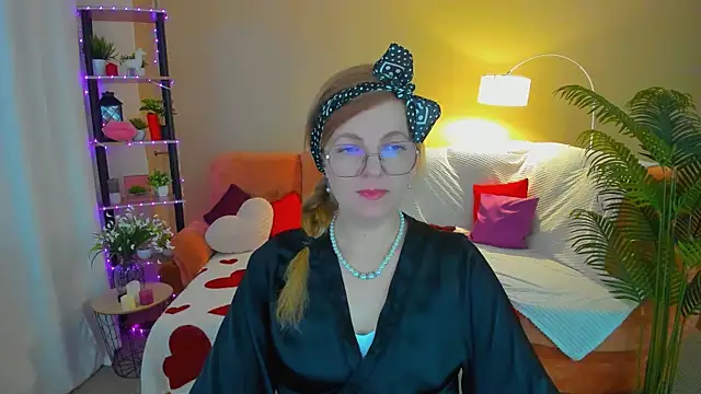 YourUniverser online show from 03-19-26, 04:23