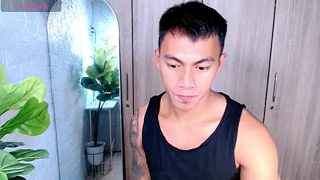 Snapshot of PinooyMilker chatting on 04-28-26, 02:43 PinooyMilker online show from 04-28-26, 02:43