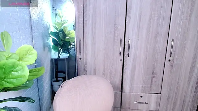 PinooyMilker online show from 02-28-26, 05:51