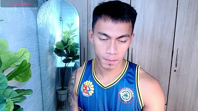 Snapshot of PinooyMilker chatting on 04-30-26, 11:39 PinooyMilker online show from 04-30-26, 11:39