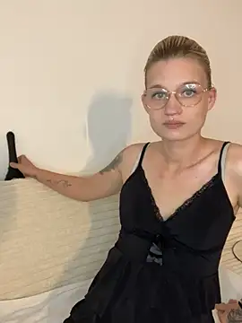 Snapshot of Lesamantssexy chatting on 05-10-26, 02:30 Lesamantssexy online show from 05-10-26, 02:30