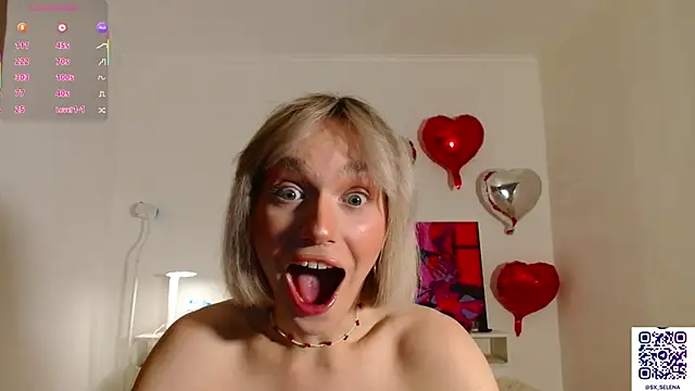 Snapshot of Ice_Strawberry chatting on 02-15-26, 03:07 Ice Strawberry online show from 02-15-26, 03:07