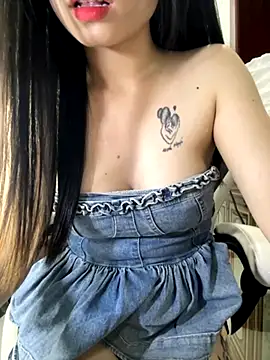 Snapshot of Hanh_Luxii chatting on 09-20-25, 07:02 Hanh Luxii online show from 09-20-25, 07:02