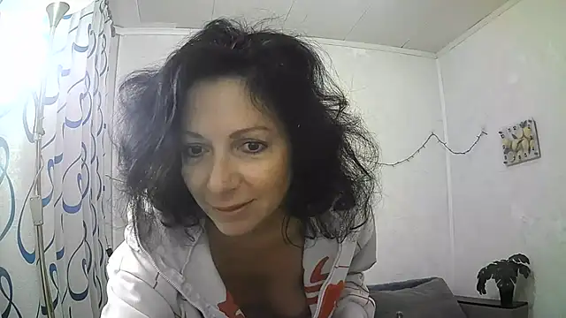 Snapshot of ValleriWind chatting on 06-05-26, 11:43 ValleriWind online show from 06-05-26, 11:43