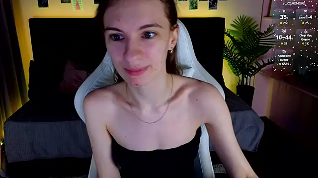 kaleriyaa  online show from 11-23-25, 01:26