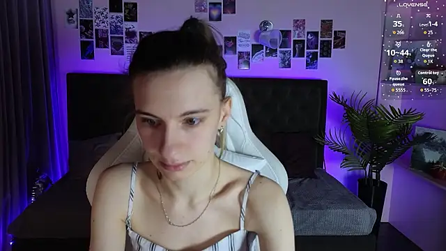 kaleriyaa  online show from 02-05-26, 01:23