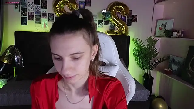 kaleriyaa  online show from 12-22-25, 01:28