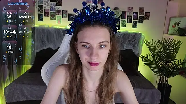 kaleriyaa  online show from 10-31-25, 01:24