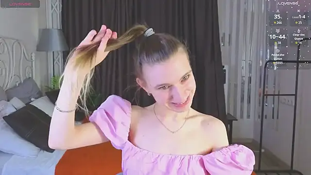 kaleriyaa  online show from 04-10-26, 01:34