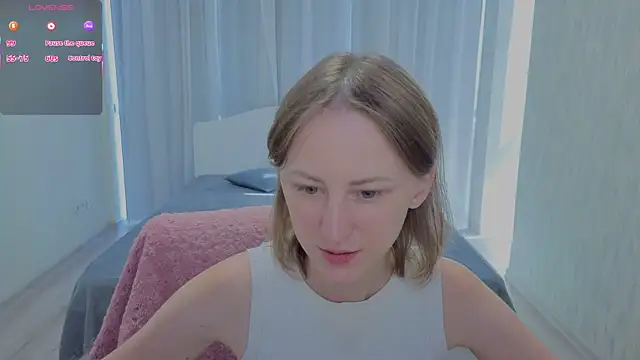 LuluChiiii online show from 09-11-25, 09:53