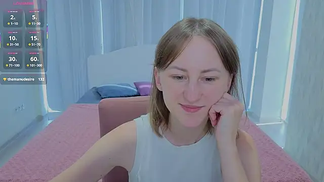 LuluChiiii online show from 09-21-25, 10:42