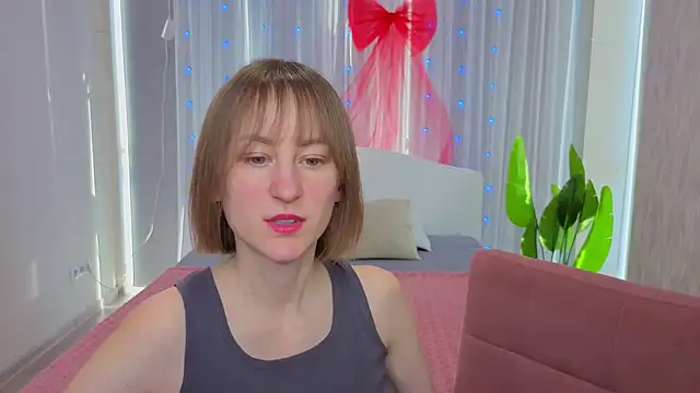 LuluChiiii online show from 01-13-26, 11:58