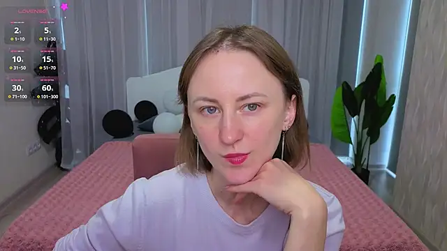 LuluChiiii online show from 11-07-25, 11:15