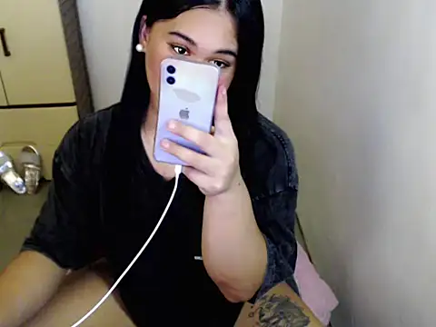Snapshot of Annierose_ts chatting on 05-22-26, 11:47 Annierose ts online show from 05-22-26, 11:47