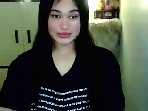 Snapshot of Annierose_ts chatting on 04-23-26, 07:15 Annierose ts online show from 04-23-26, 07:15