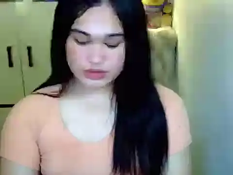 Snapshot of Annierose_ts chatting on 04-22-26, 12:06 Annierose ts online show from 04-22-26, 12:06