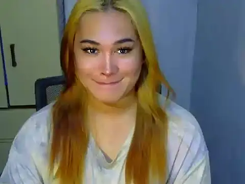 Snapshot of Annierose_ts chatting on 01-19-26, 04:27 Annierose ts online show from 01-19-26, 04:27