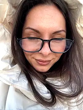 Snapshot of kittyCarrol chatting on 09-29-25, 10:33 kittyCarrol online show from 09-29-25, 10:33