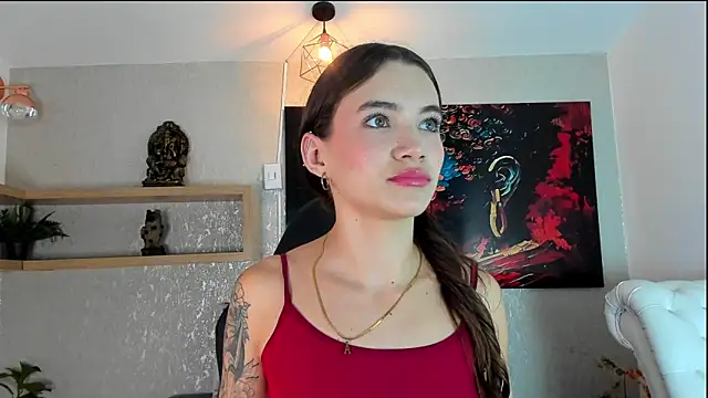 aitana baker  online show from 03-05-26, 03:47