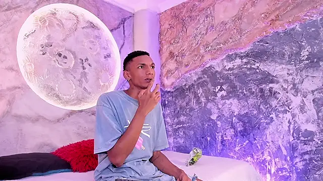 JulienSaint online show from 10-04-25, 05:25