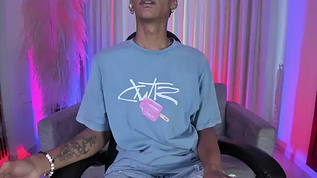 JulienSaint online show from 01-10-26, 11:49