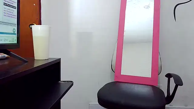 felipecams123 online show from 11-30-25, 02:23