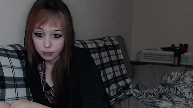 Snapshot of _LUCY_LAVE chatting on 10-01-25, 05:28  LUCY LAVE online show from 10-01-25, 05:28