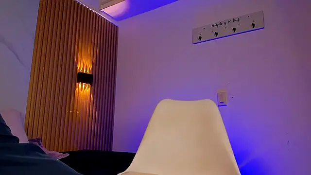 Snapshot of IM_DAREN chatting on 04-29-26, 03:54 IM DAREN online show from 04-29-26, 03:54