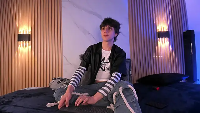 IM DAREN online show from 12-16-25, 01:43