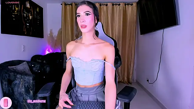 Snapshot of fhalon_foxxxys_ chatting on 10-05-25, 09:55 fhalon foxxxys online show from 10-05-25, 09:55