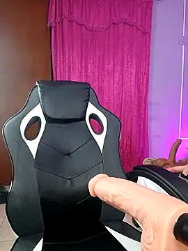 LunaaRosse online show from 12-01-25, 02:45