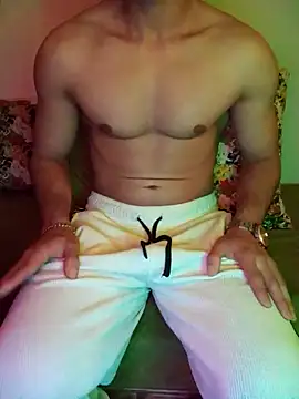 Snapshot of samio37 chatting on 04-18-26, 04:09 samio37 online show from 04-18-26, 04:09