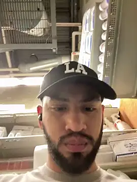 Yinigi online show from 10-02-25, 08:50