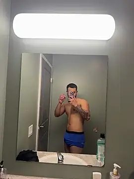 Yinigi online show from 12-20-25, 01:58