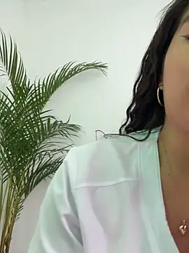 Ariana2017 online show from 02-25-26, 09:36