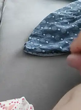 nikfu274 online show from 10-05-25, 07:32