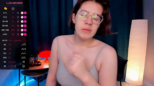 BellaCaress online show from 11-07-25, 02:27