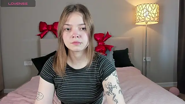 patriciapink online show from 03-25-26, 07:41