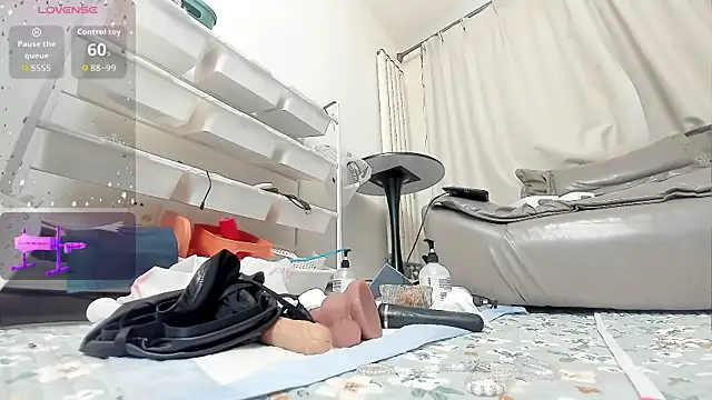 fox-yiyi online show from 02-23-26, 08:04