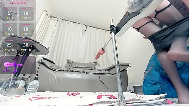 fox-yiyi online show from 03-01-26, 12:05