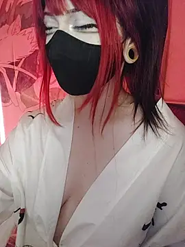 Snapshot of -Nanamin- chatting on 10-26-25, 10:10 -Nanamin- online show from 10-26-25, 10:10